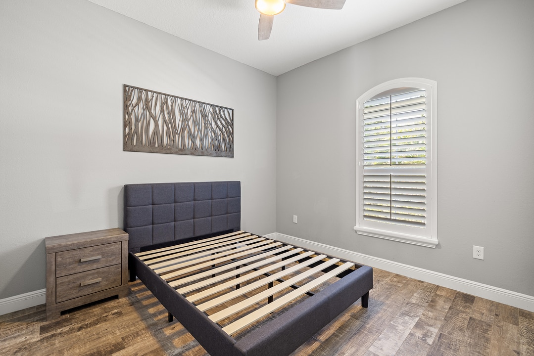 Property p4 image 18